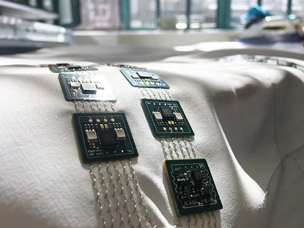 Second Skin – fashion prototype with embedded electronics